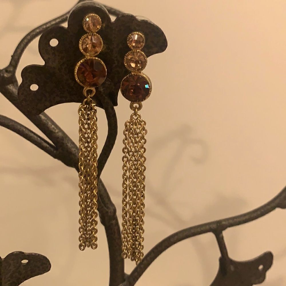 Stone drop earring